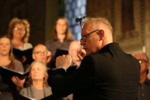 Enköpings Kammarkör och Peter Melin har julkonsert 2017